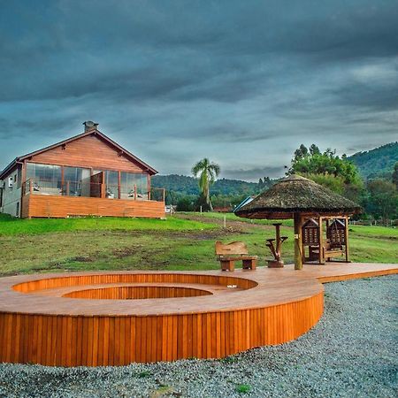 Bangalos Refugio Do Vale Santa Maria do Erval Екстериор снимка