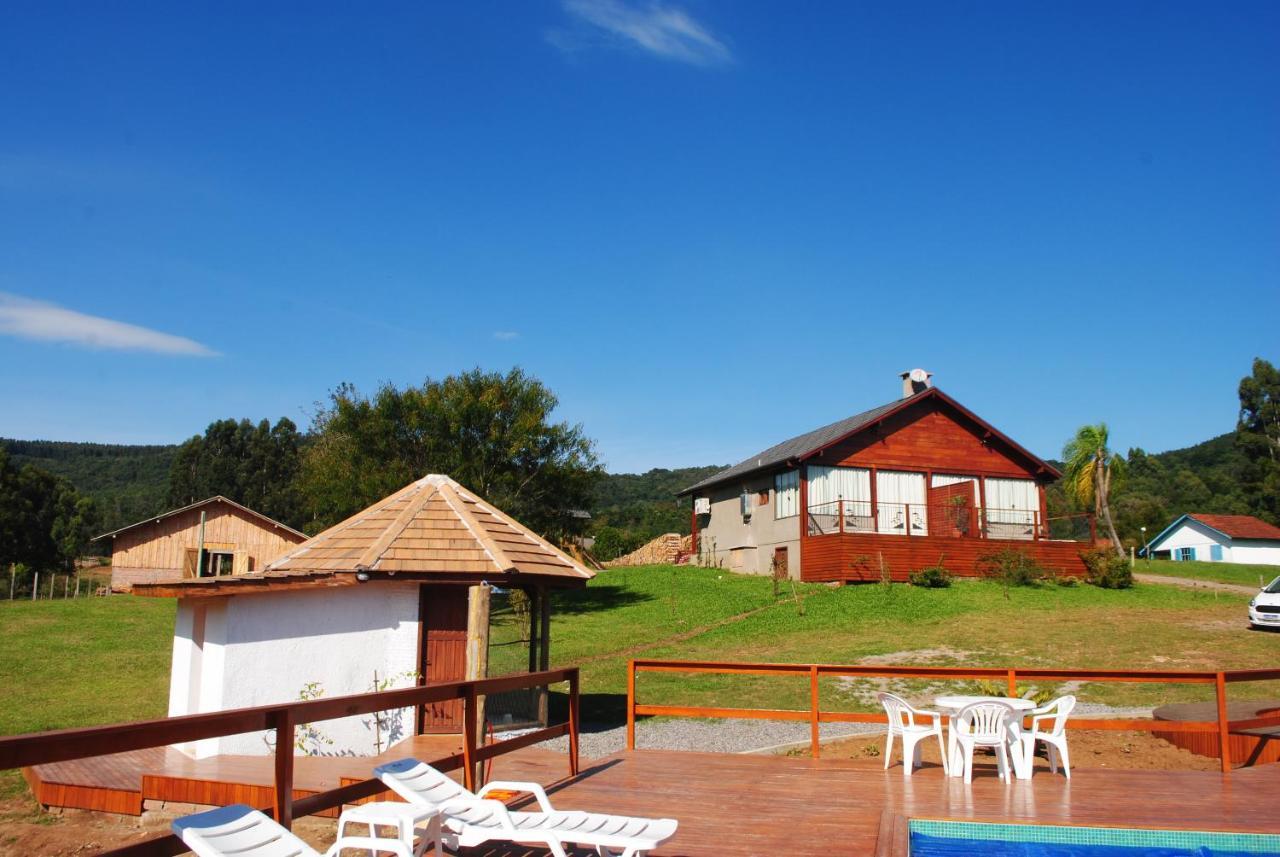 Bangalos Refugio Do Vale Santa Maria do Erval Екстериор снимка